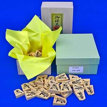 【美品】将棋駒　黄楊　漆　仁寿書　漆書 楽天市場】将棋駒 黄楊漆書き 桐箱入り（仁寿書）山形天童 New